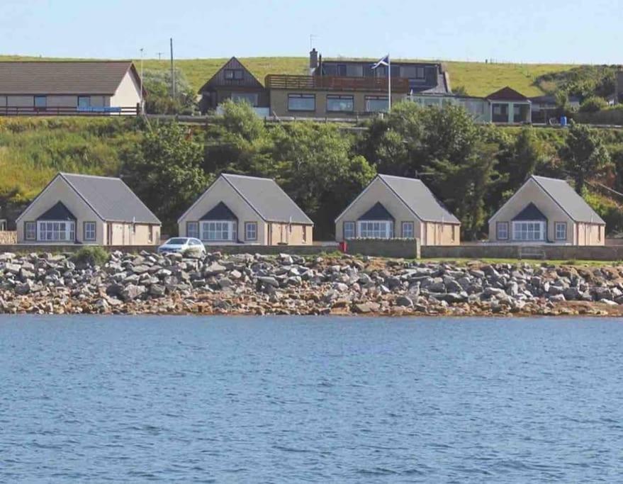 Dolphin View Cottages Portmahomack エクステリア 写真