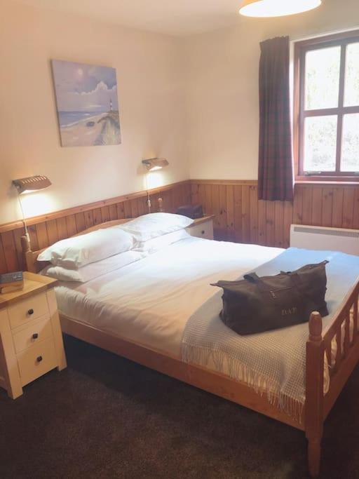 Dolphin View Cottages Portmahomack エクステリア 写真